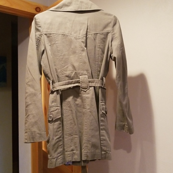 Delia's size medium jacket - Picture 2 of 2